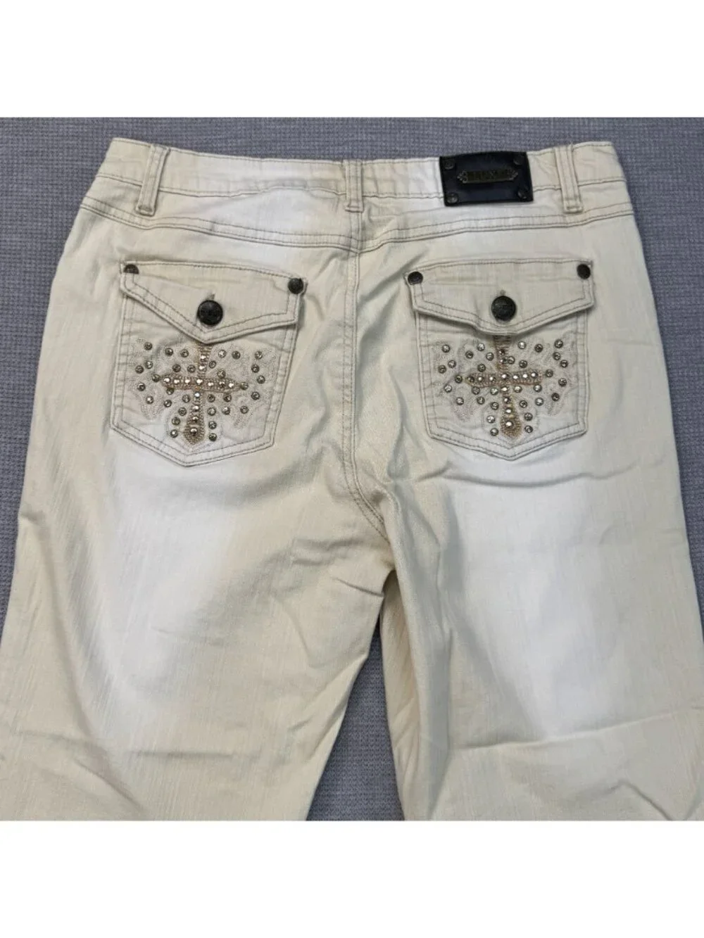Tru Luxe Denim Capris Womens Size 14 Beige Embellished Studded Back Pockets